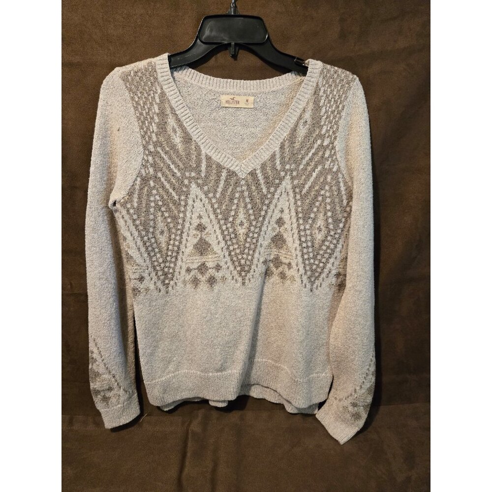 Hollister sweater medium